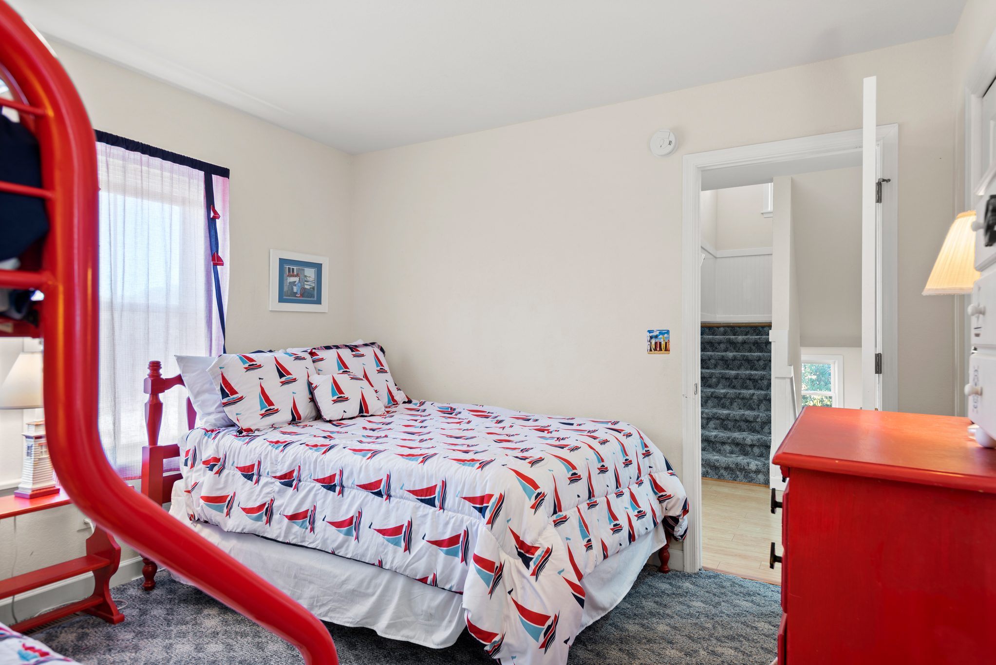 SR412: Hamps Landing l Mid Level Bedroom 2