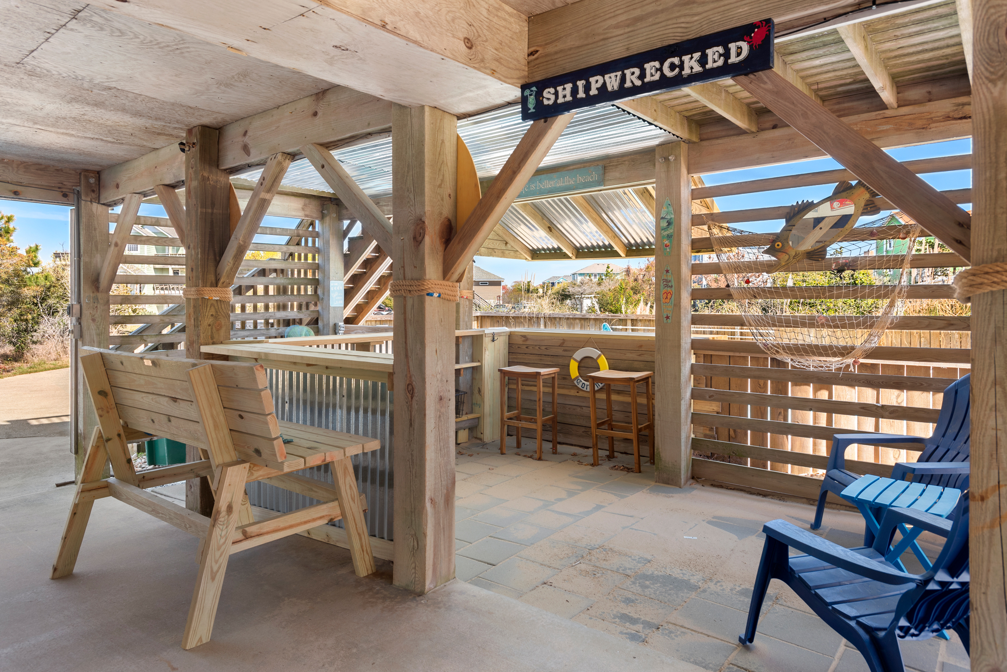 WH632: Sea Blue | Carport w/ Tiki Bar