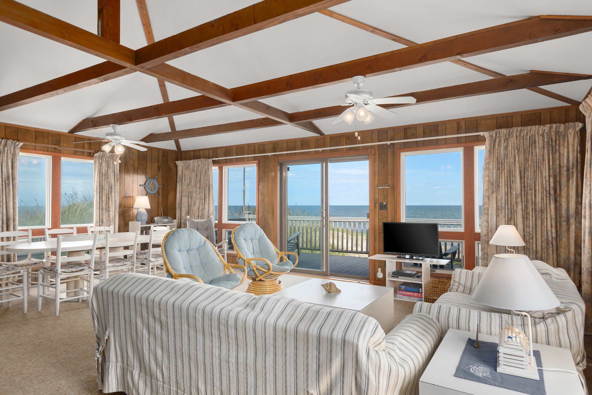 SN0407: Sailor's Rest at Nags Head l Top Level Living