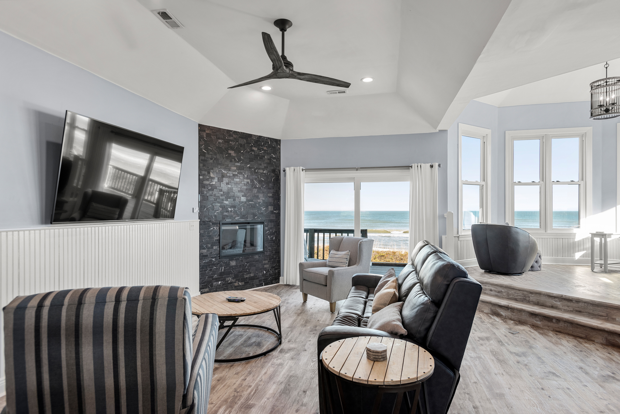 SP2B: Just Beachy | Top Level Living Area
