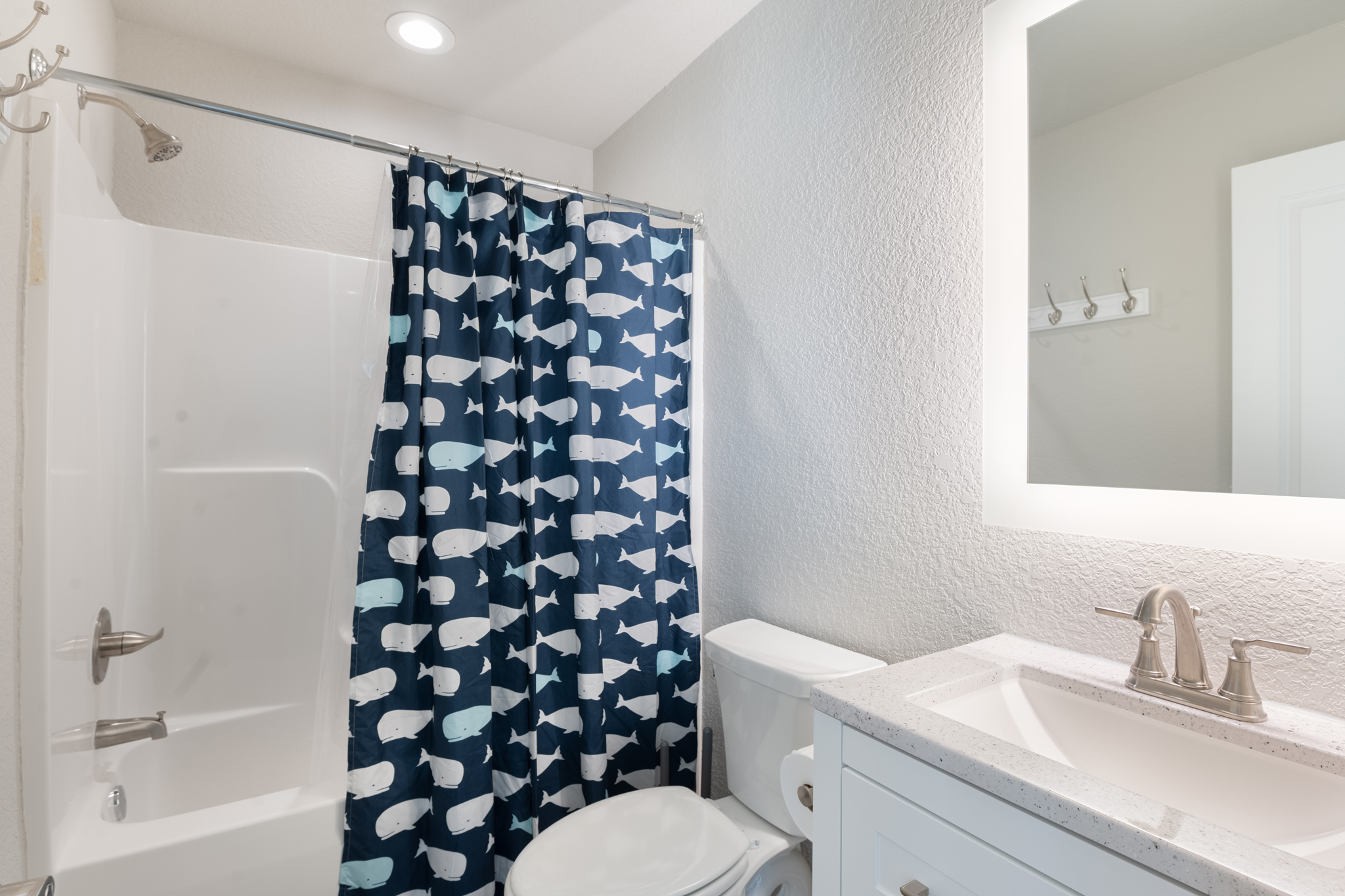 CL592: Three Stooges | Mid Level Bedroom 2 Private Bath