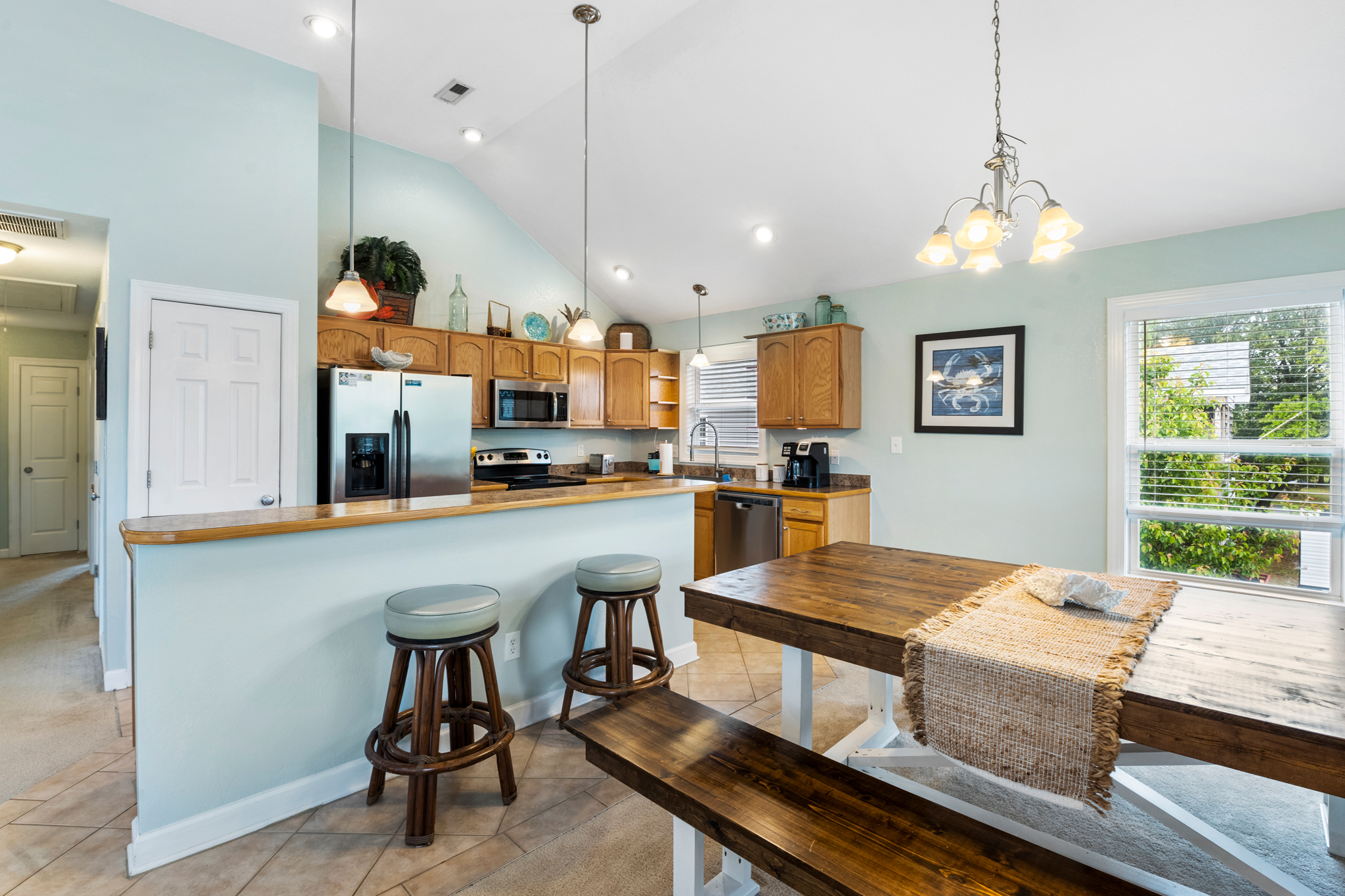 KDS88: Barnacles | Top Level Dining Area and Kitchen