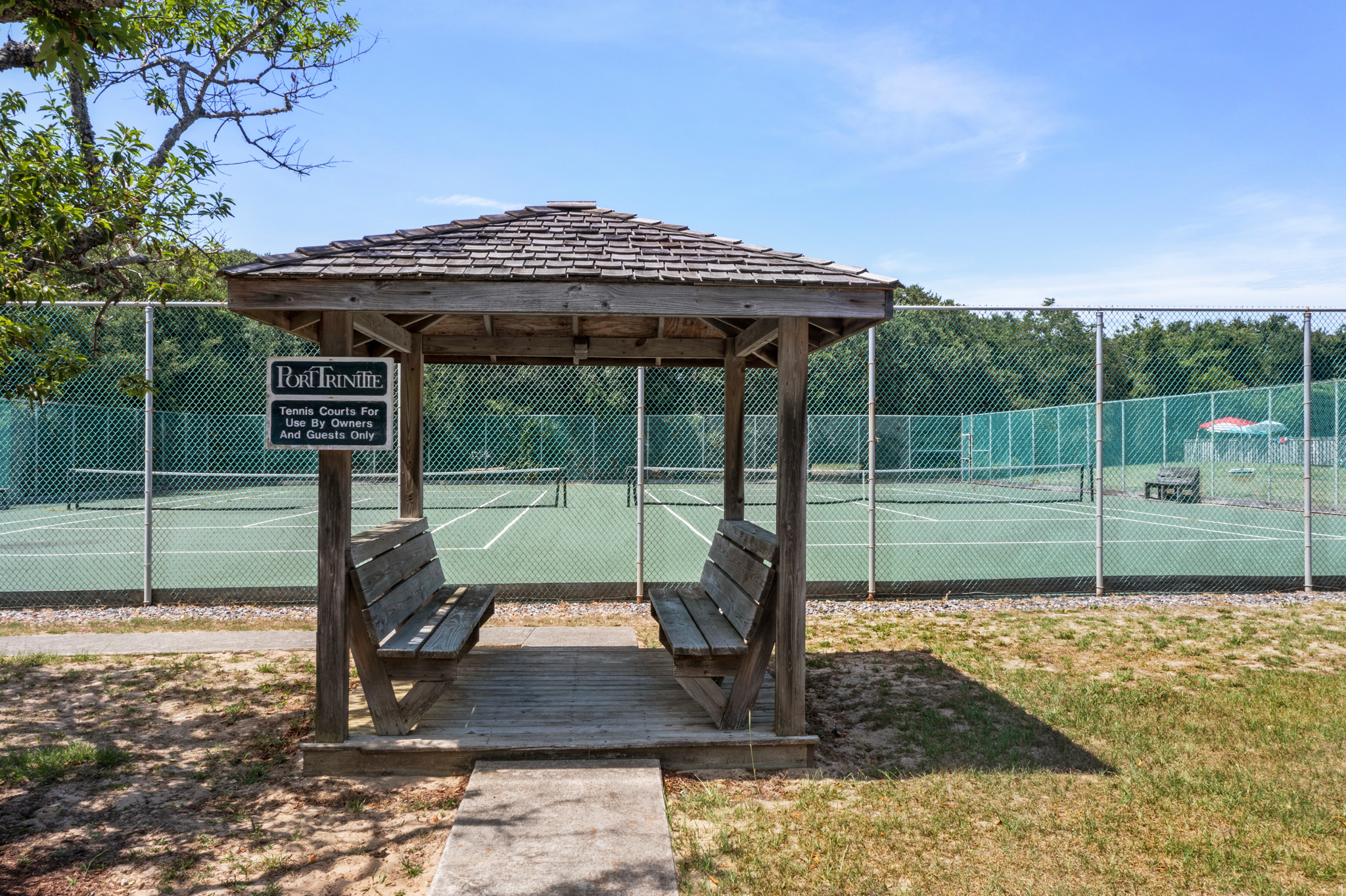 Port Trinitie | Community Tennis Court