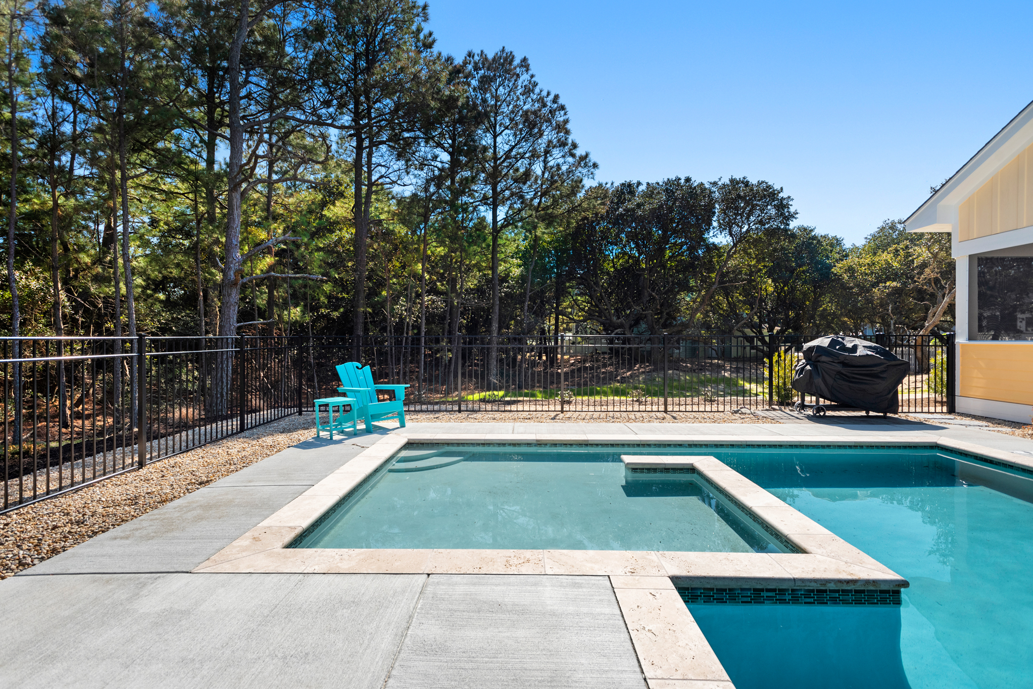 CC087: Breeze The Day | Private Pool Area
