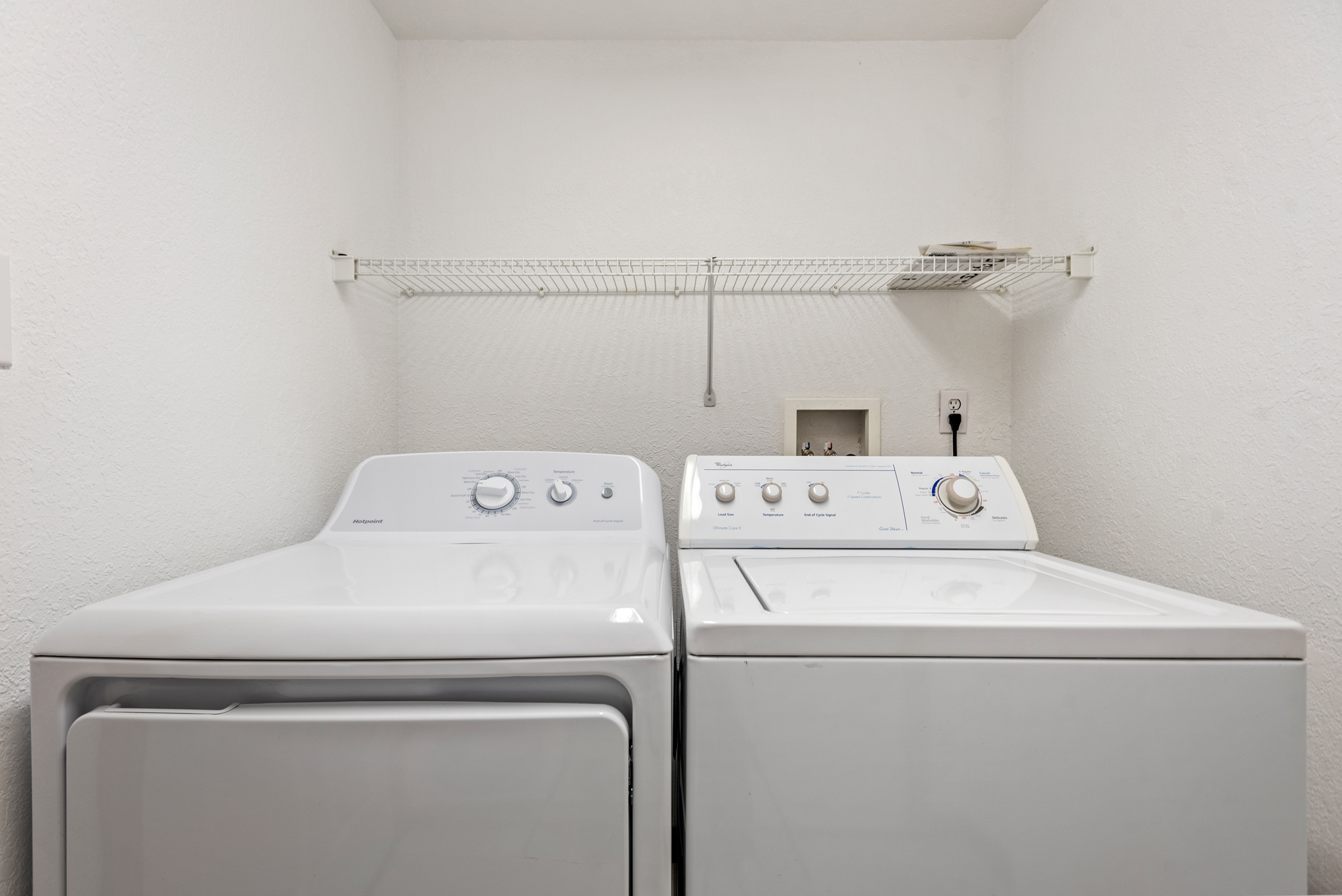 KD37: Weekend At Pinchy's | Bottom Level Laundry Area