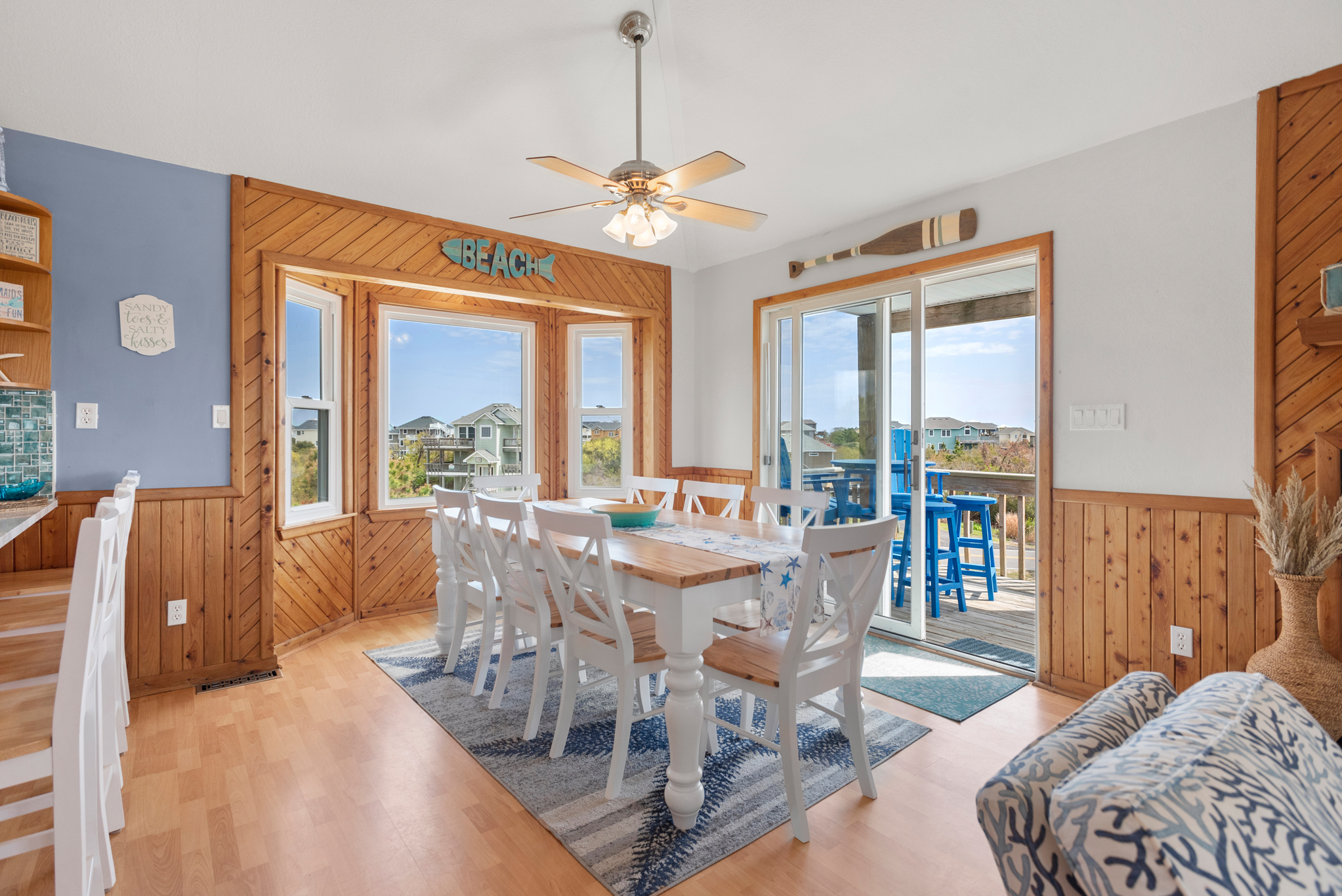 WH632: Sea Blue | Top Level Dining Area