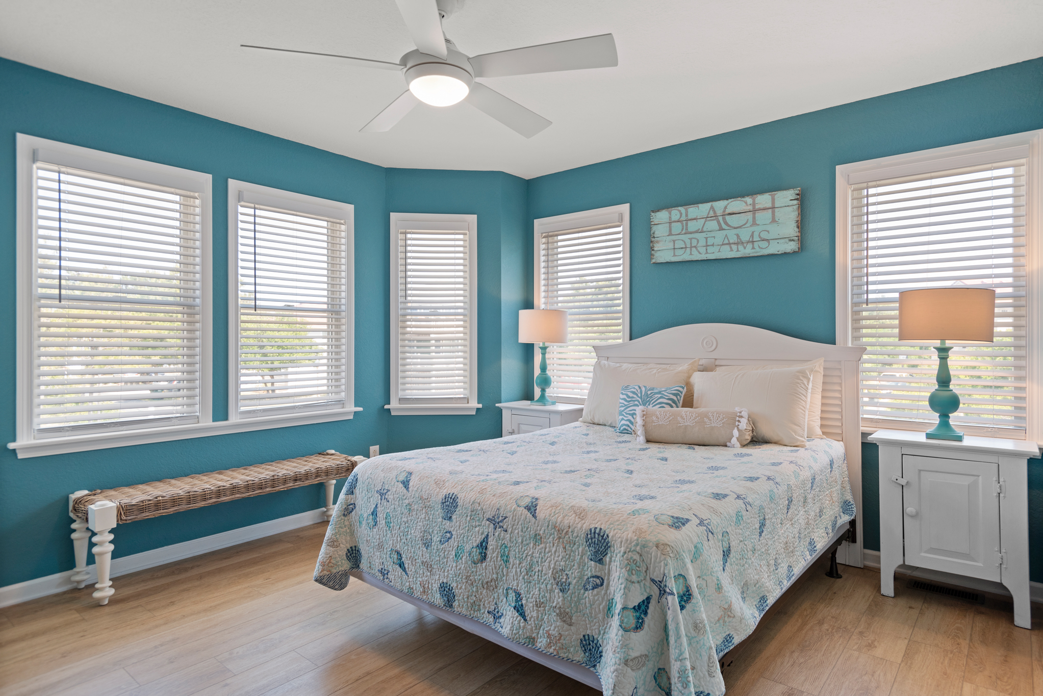 M045: Living On Beach Time | Mid Level Bedroom 8