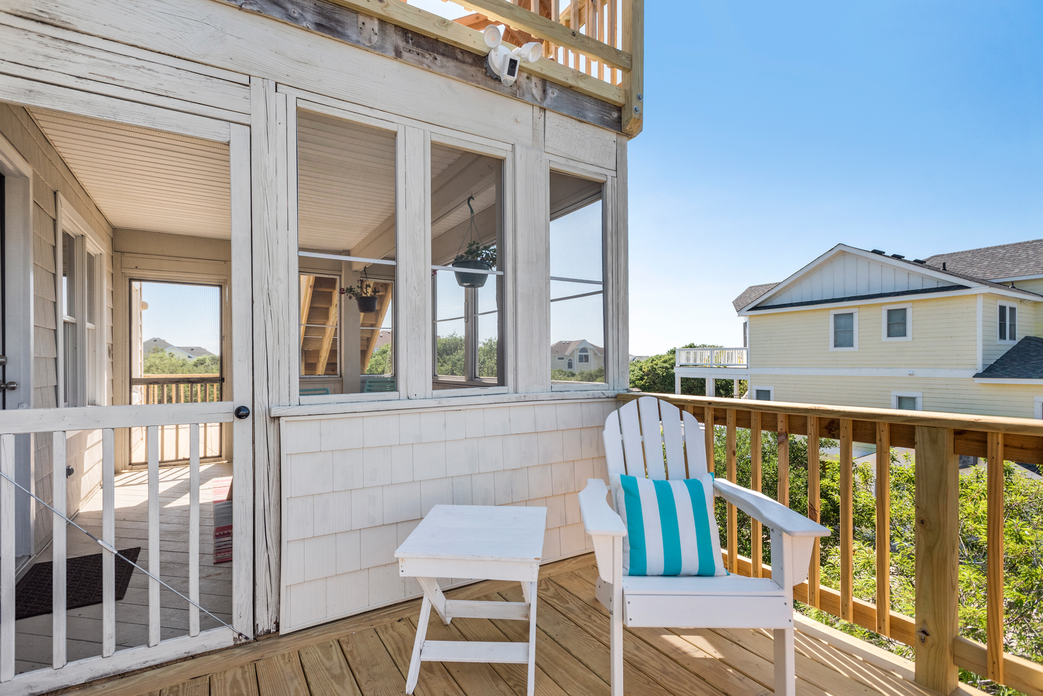 WH553: The Salt Shaker | Top Level Front Deck