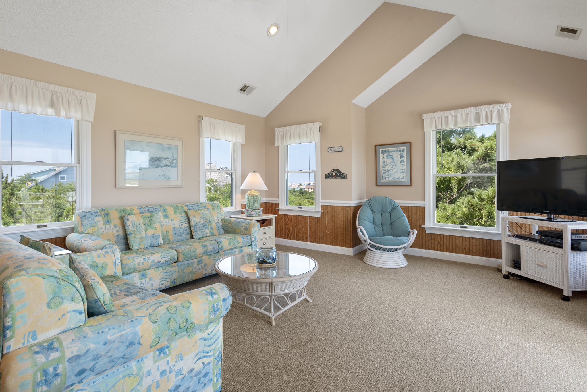 SW13: Milky Way | Top Level Living Area
