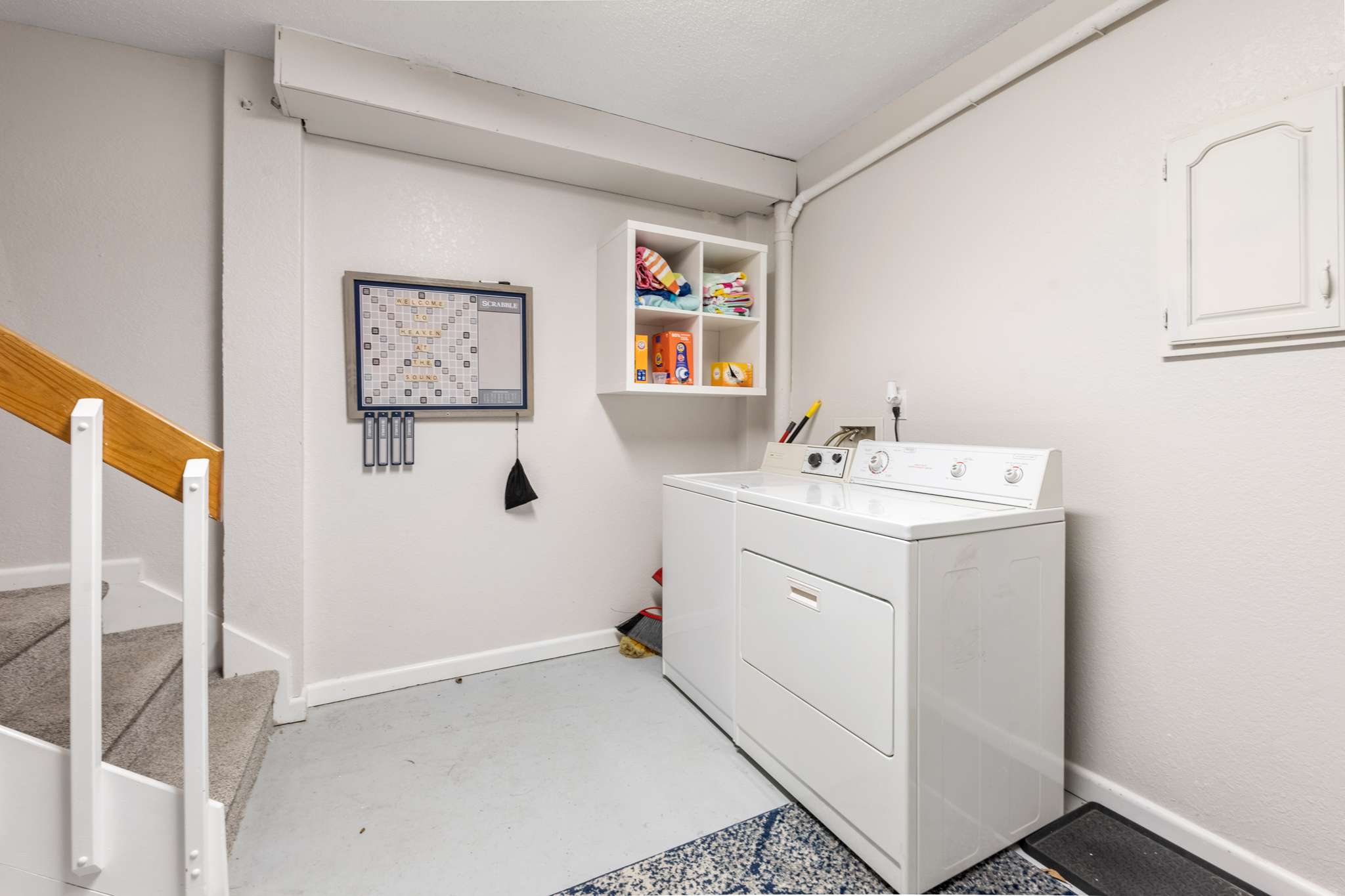 KDN9638: Heaven At The Sound | Ground Level Dry Entry/Laundry Area