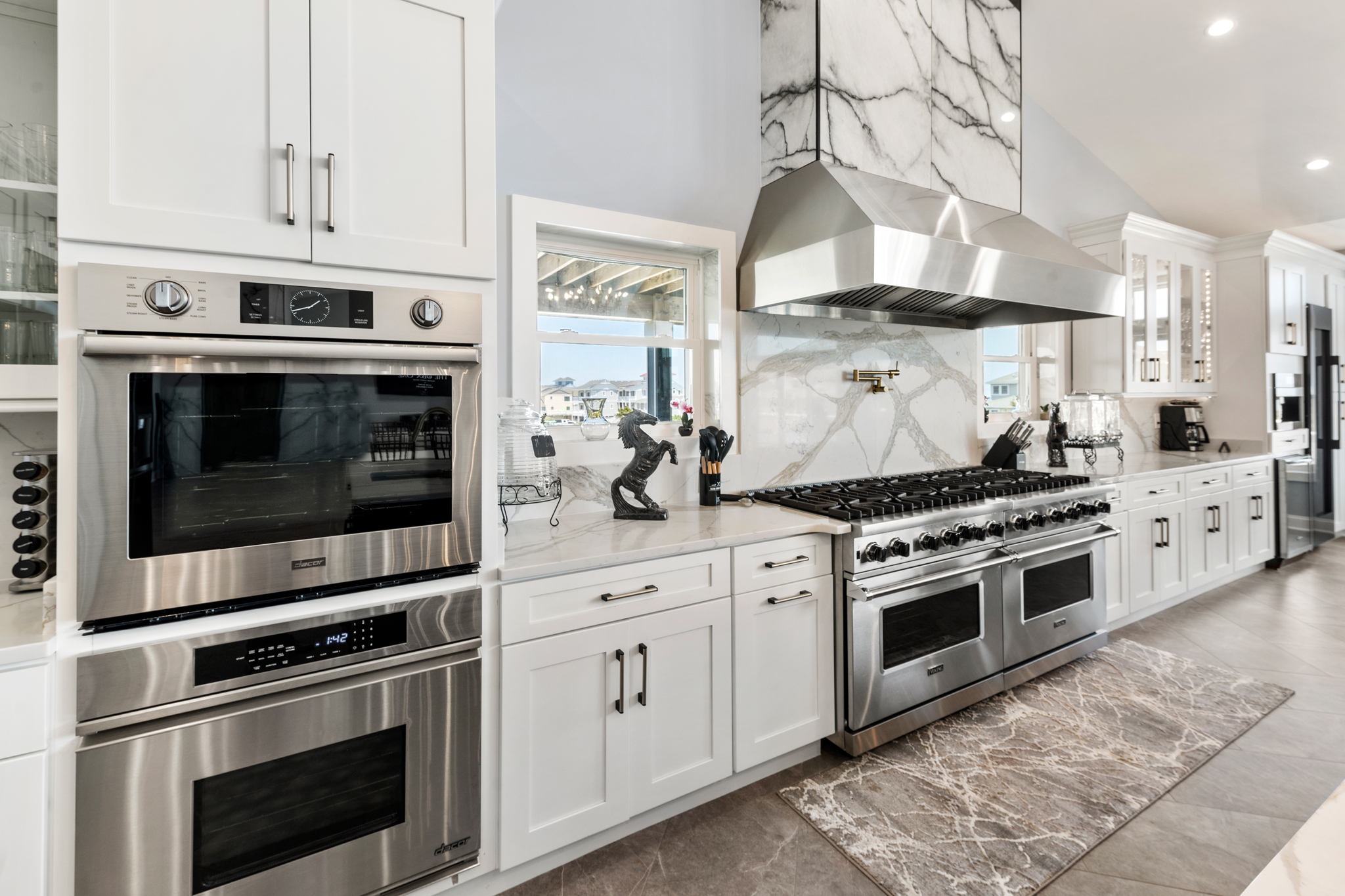 WH786: The OBX One | Top Level Kitchen
