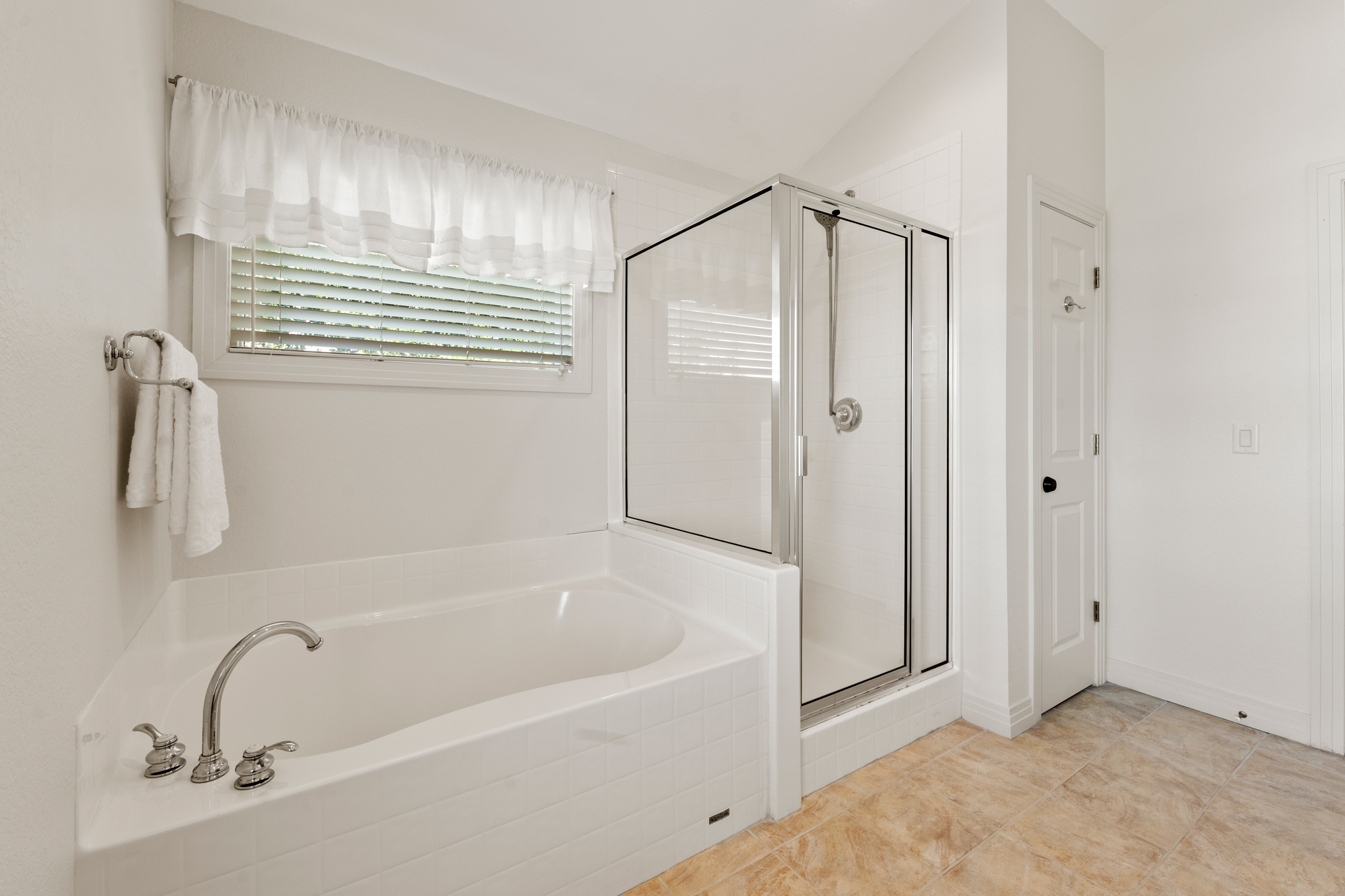 HK37: Hollis Haven | Top Level Bedroom 4 Private Bath