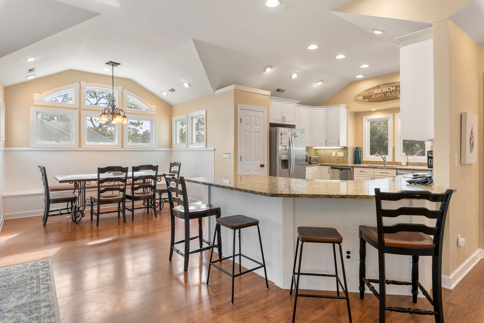 CL579: Turtles Nest | Top Level Kitchen and Breakfast Nook