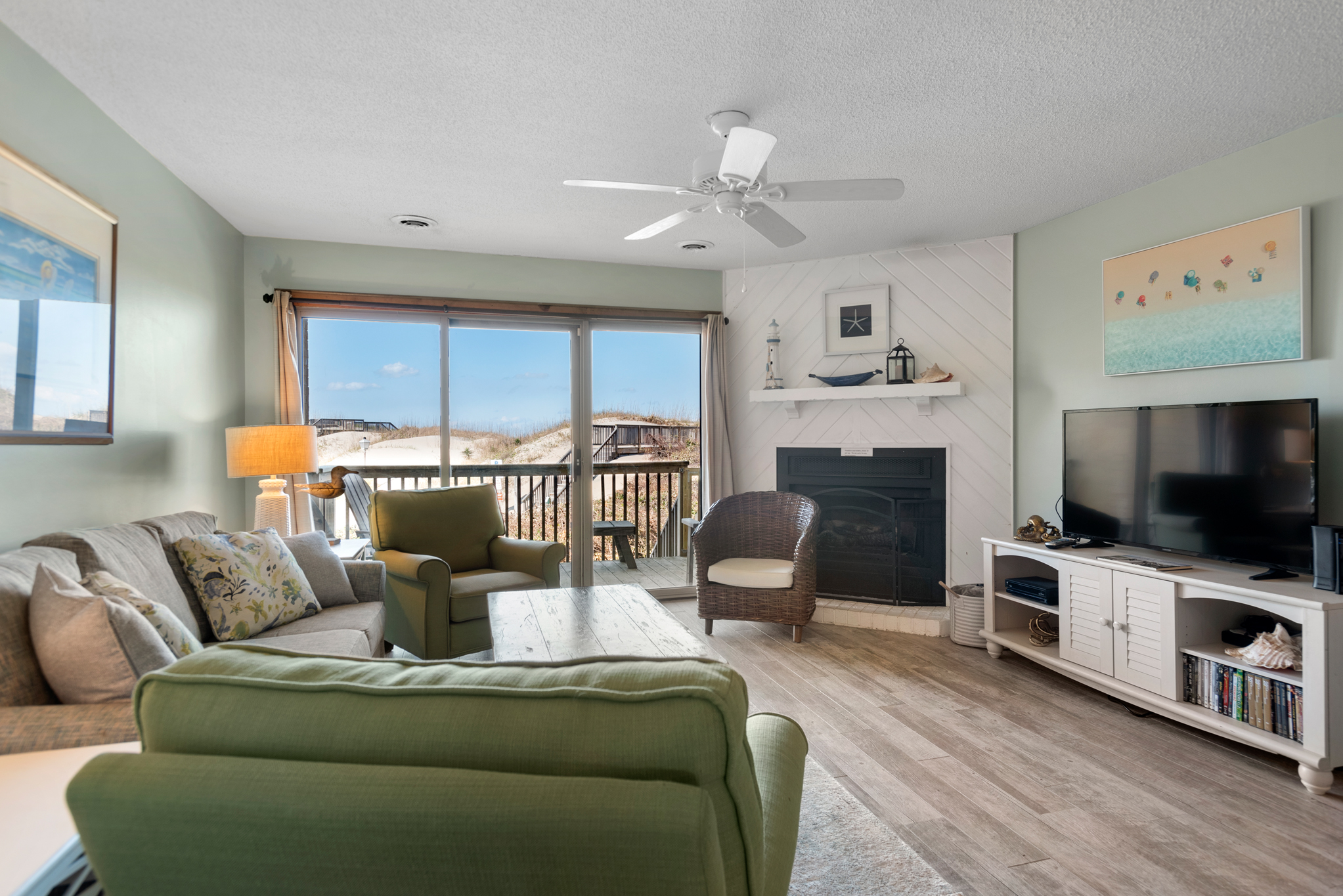 QA2: Slack Tide | Mid Level Living Area - Fireplace Not Available For Guest Use