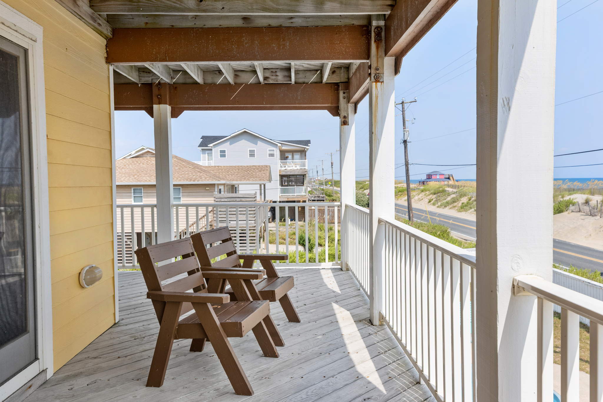 KH1414: Mariposa | Mid Level Covered Deck