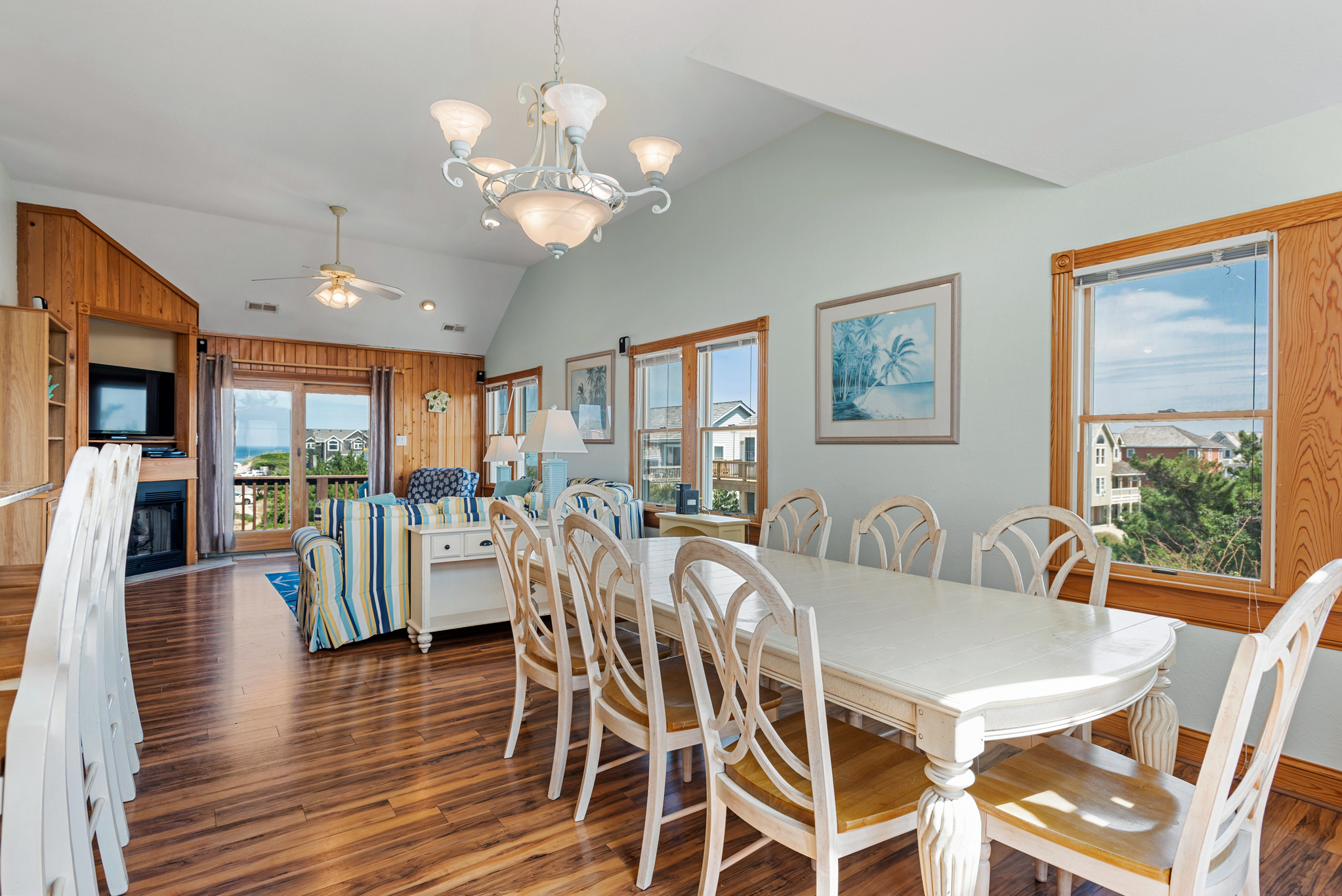 JR50: 400 Feet To The Beach | Top Level Dining Area