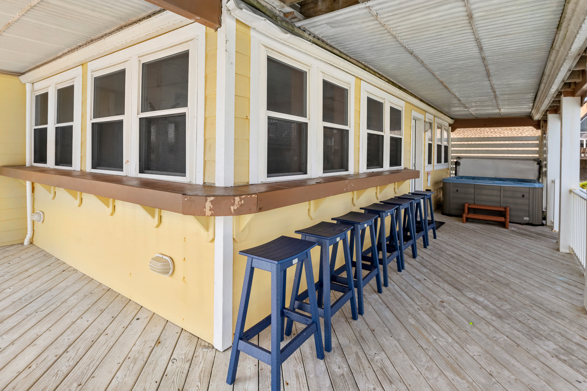 KH1414: Mariposa | Bottom Level Bar w/ Outdoor Seating