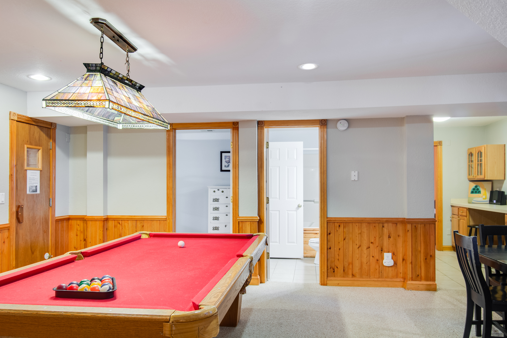 DE08: Shore Beats Work | Bottom Level Rec Room