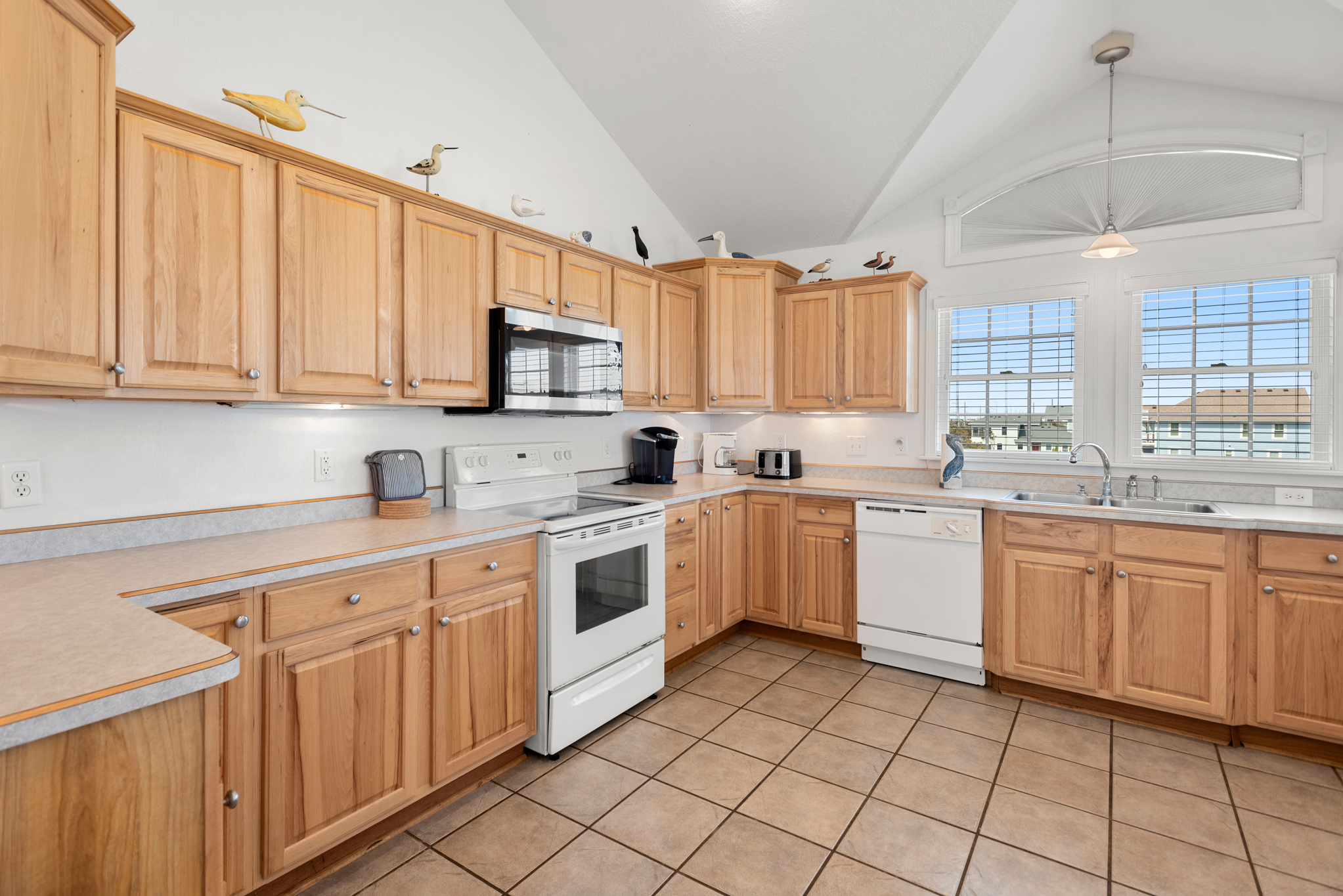 SN07: Summer Rental | Top Level Kitchen