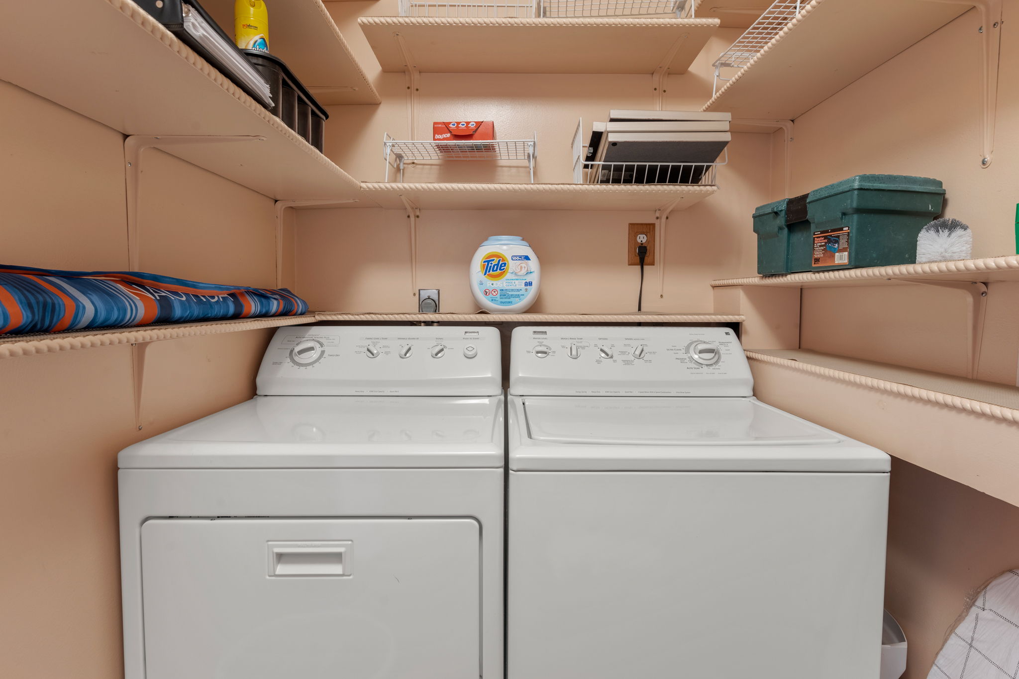 VP4: Perfect 4 | Bottom Level Laundry Area
