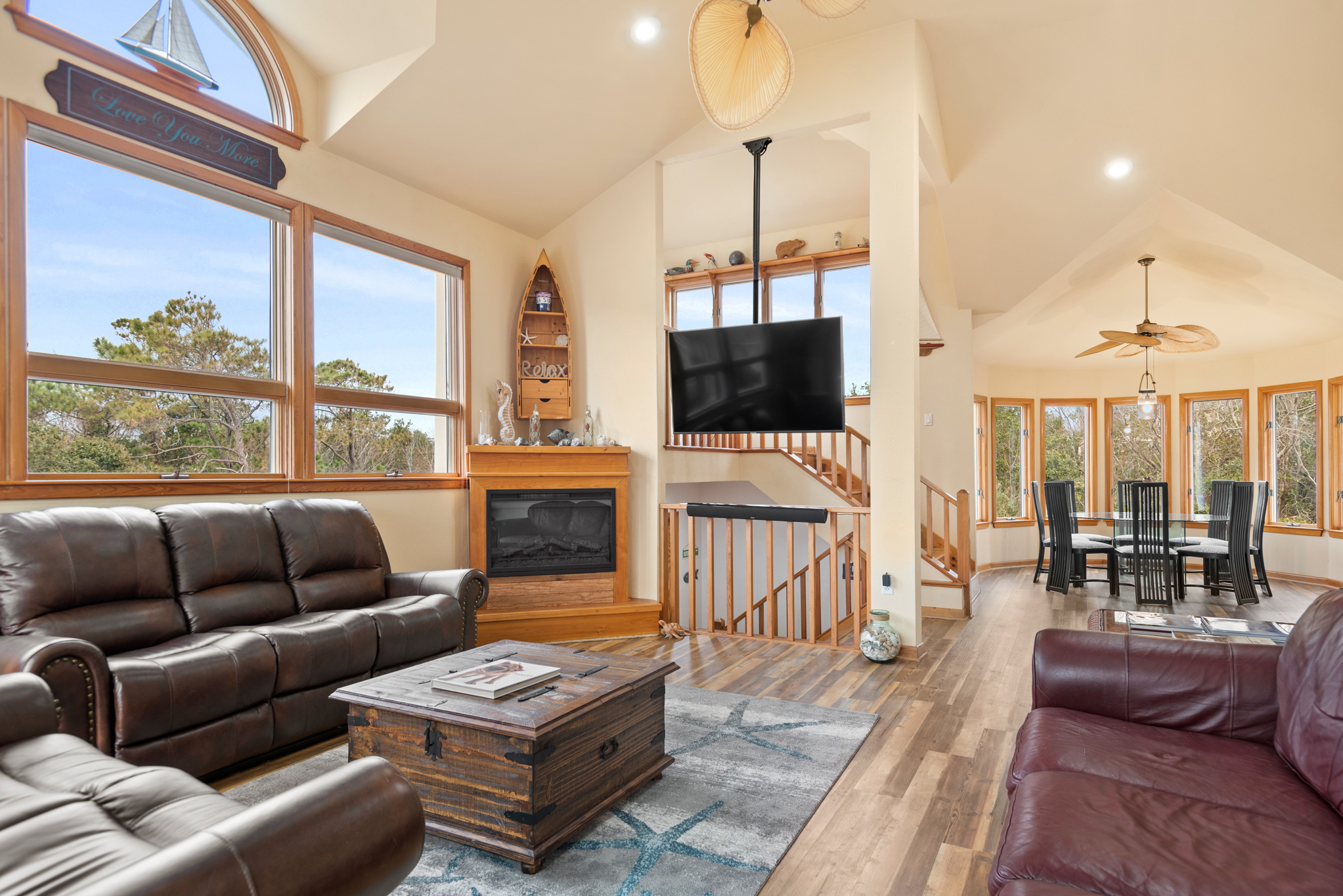 M939: Abby Gale l Top Level Living Area