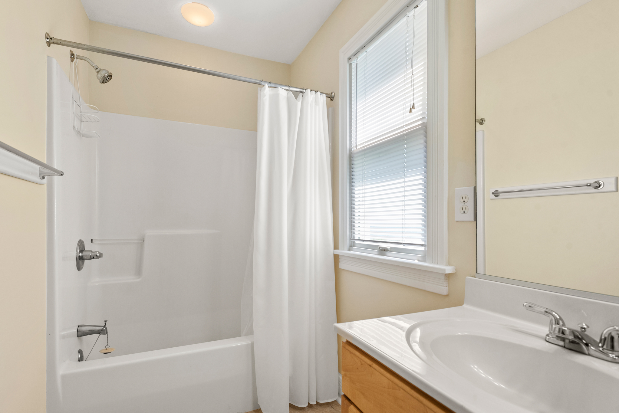 NH05: Caribbean Flats | Mid Level Bedroom 6 Private Bath
