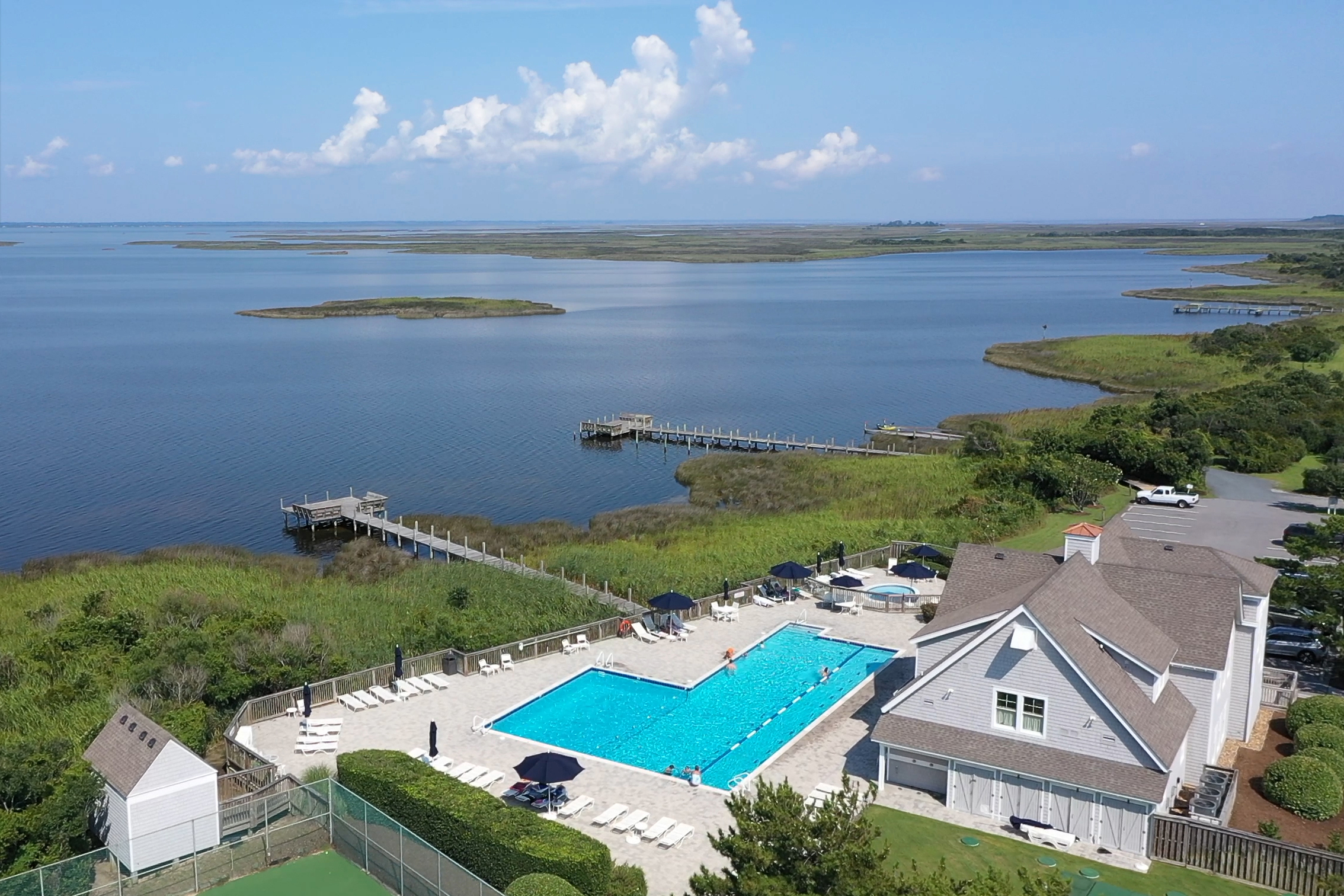 Sanderling Swimming and Racquet Club | Outdoor Pool