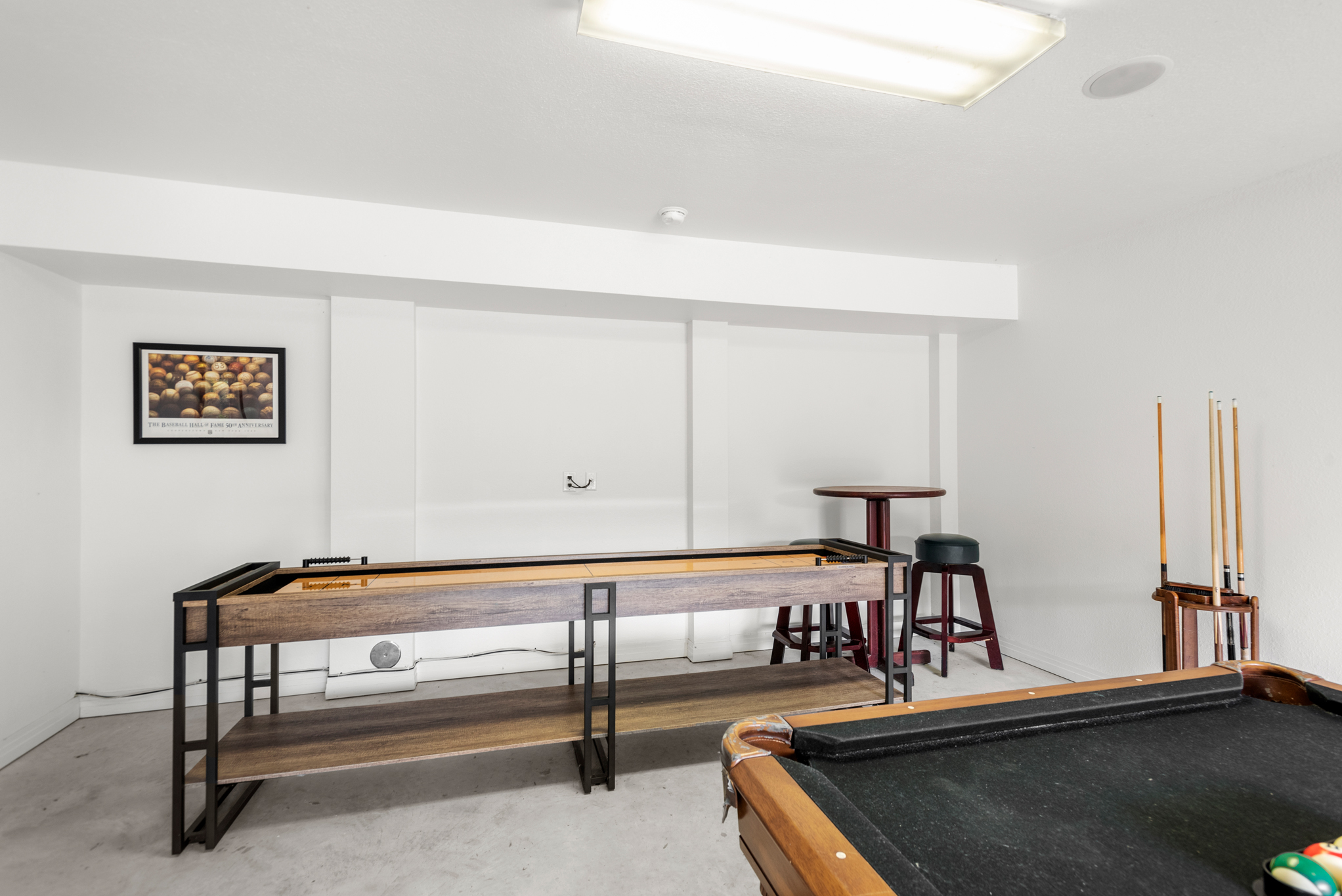 CC372: Sidebar | Bottom Level Garage w/ Pool Table & Shuffleboard