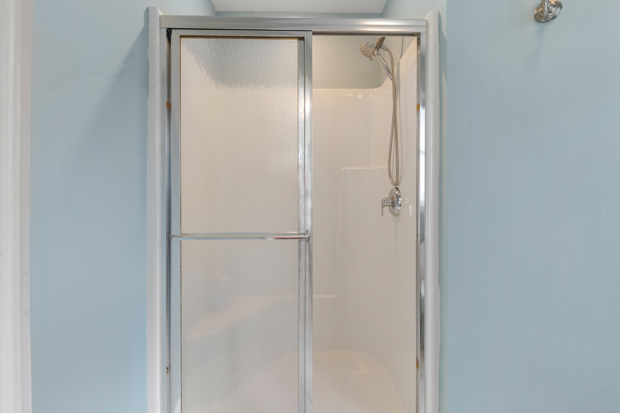 MB60: Dream Inn | Top Level Bedroom 1 Private Bath