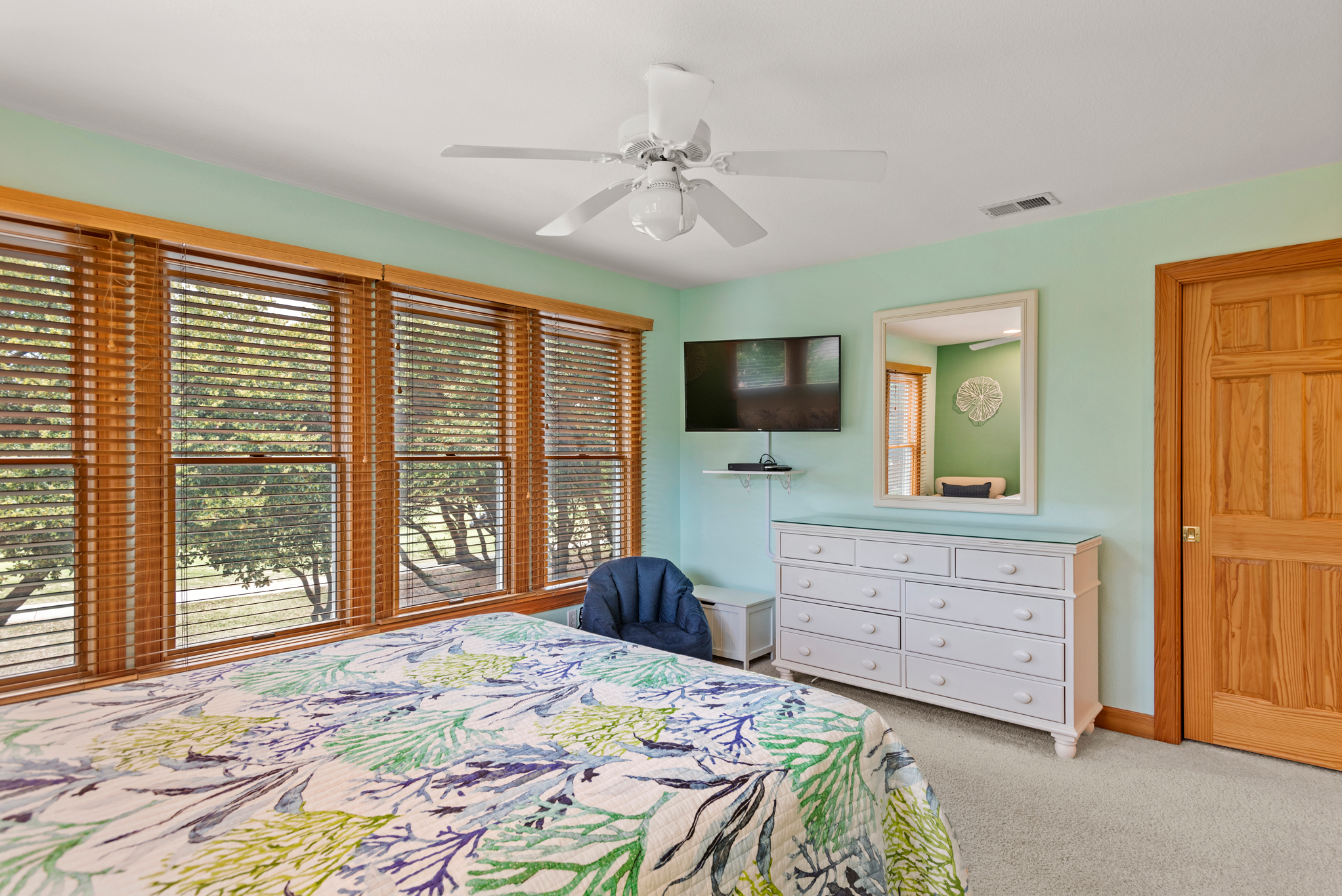 CC176: Beach ParTee Time | Top Level Bedroom 2