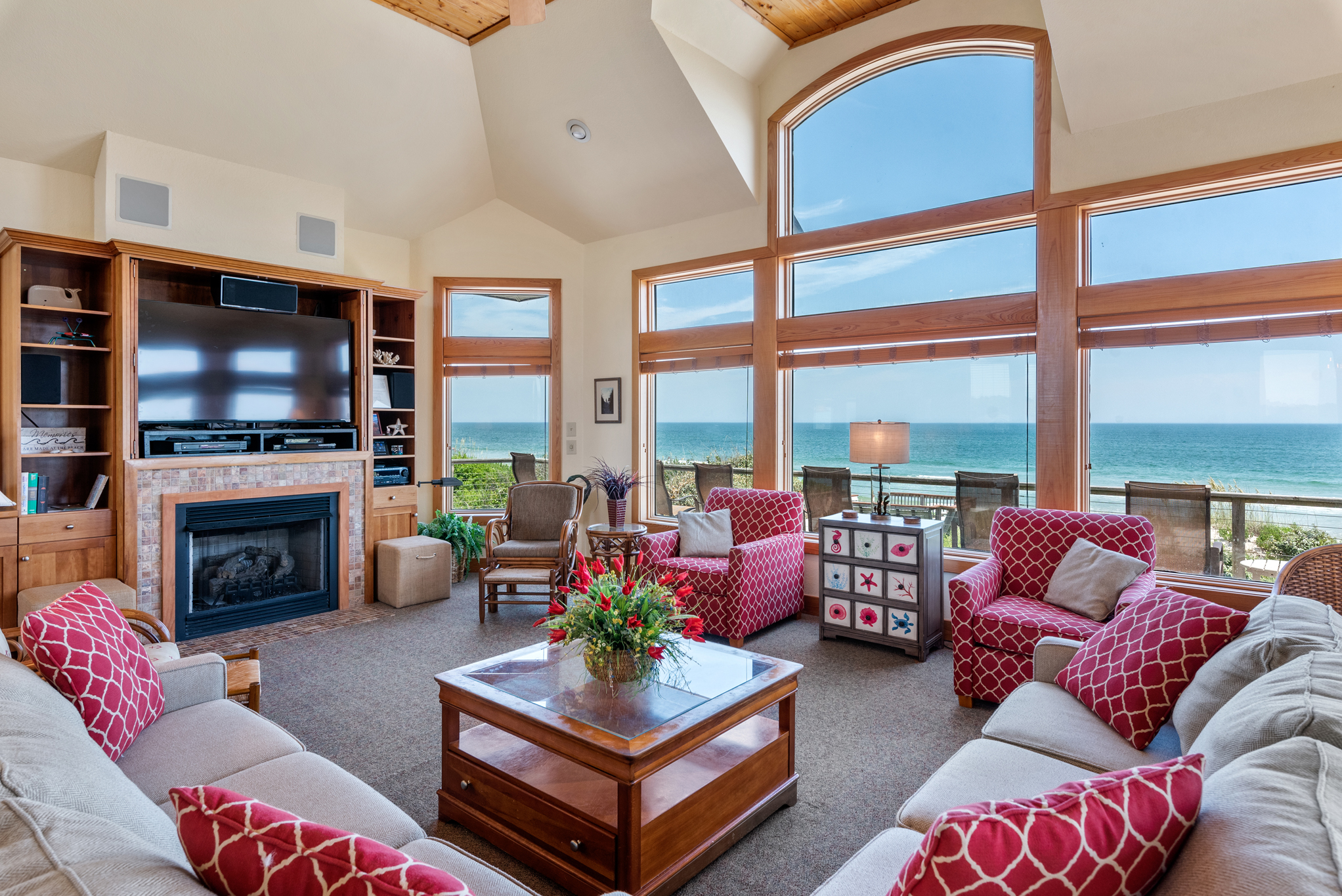 WH139: Dutch Treat | Top Level Living Area