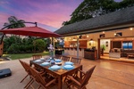 Lounge or dine poolside with the Pacific Ocean as your backdrop and soundtrack.