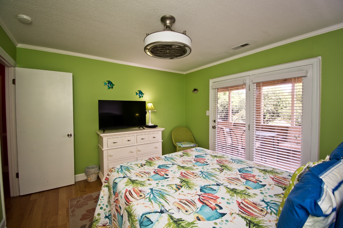 Queen's Room has Access to Screen Porch