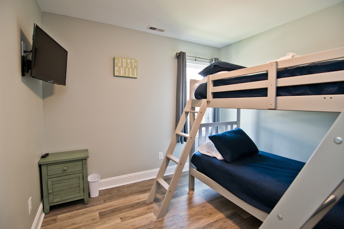 Level Two East Side Bedroom with Double/Twin Bunk