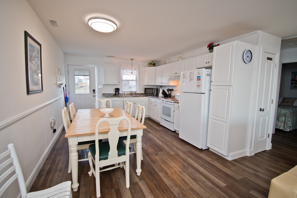 Captain's Quarters East