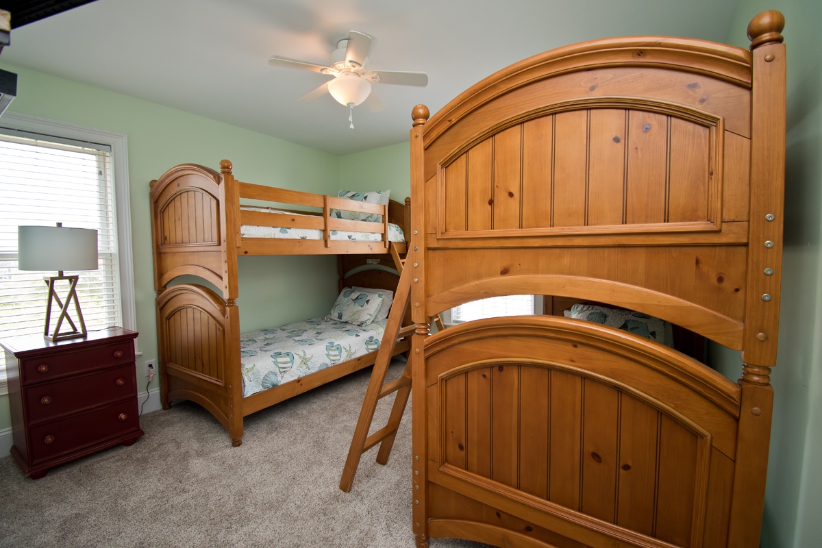 Level One Bedroom with 2 Twin Bunks