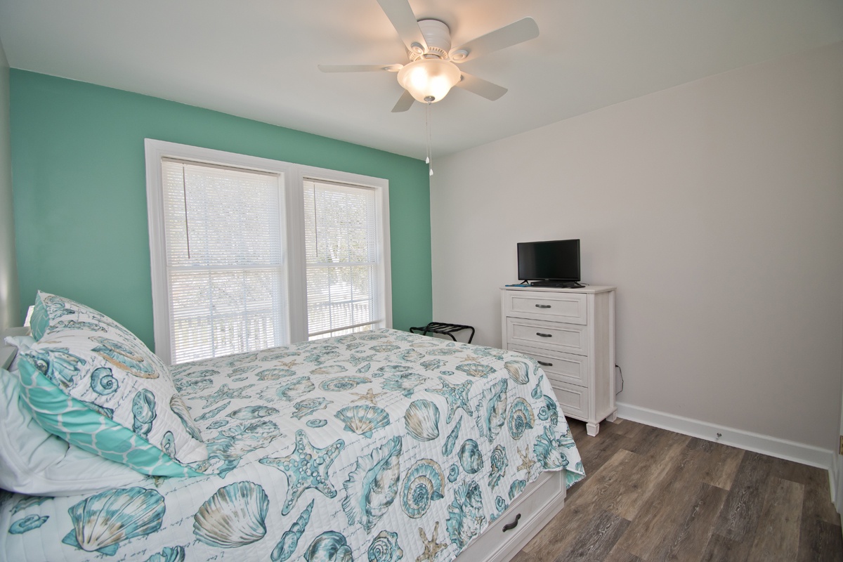 Bedroom with Double