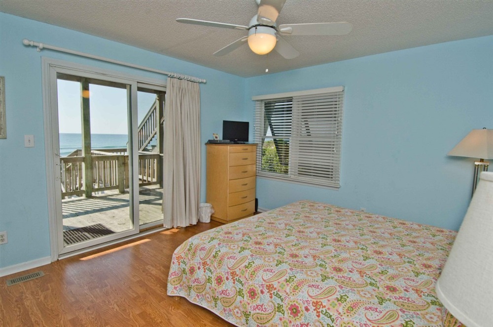 Level One Oceanfront Bedroom with King