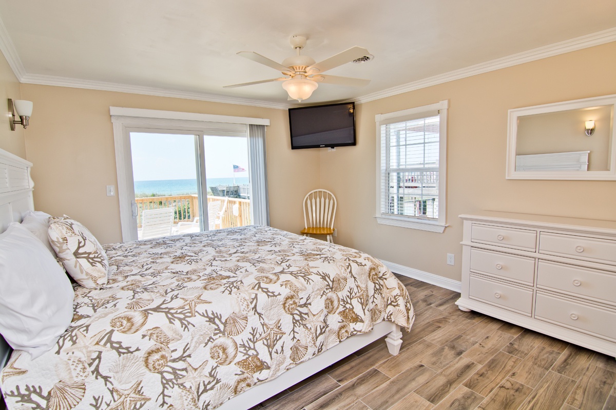 Oceanfront Bedroom with King