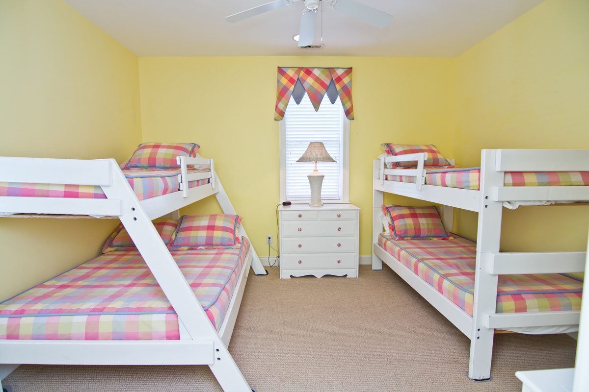 Level Two Bedroom with Double / Twin and Twin Bunks