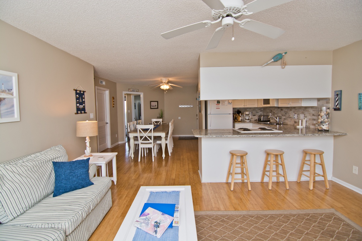 Living / Kitchen / Dining