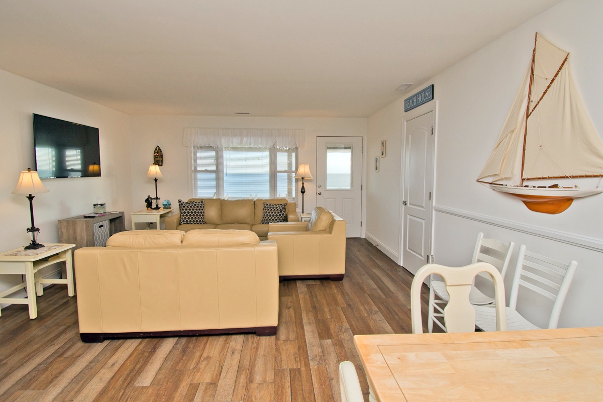 Captain's Quarters East