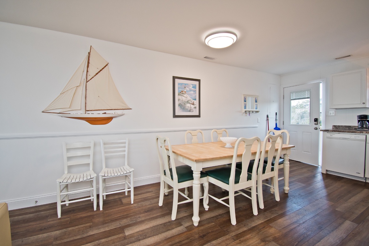 Captain's Quarters East