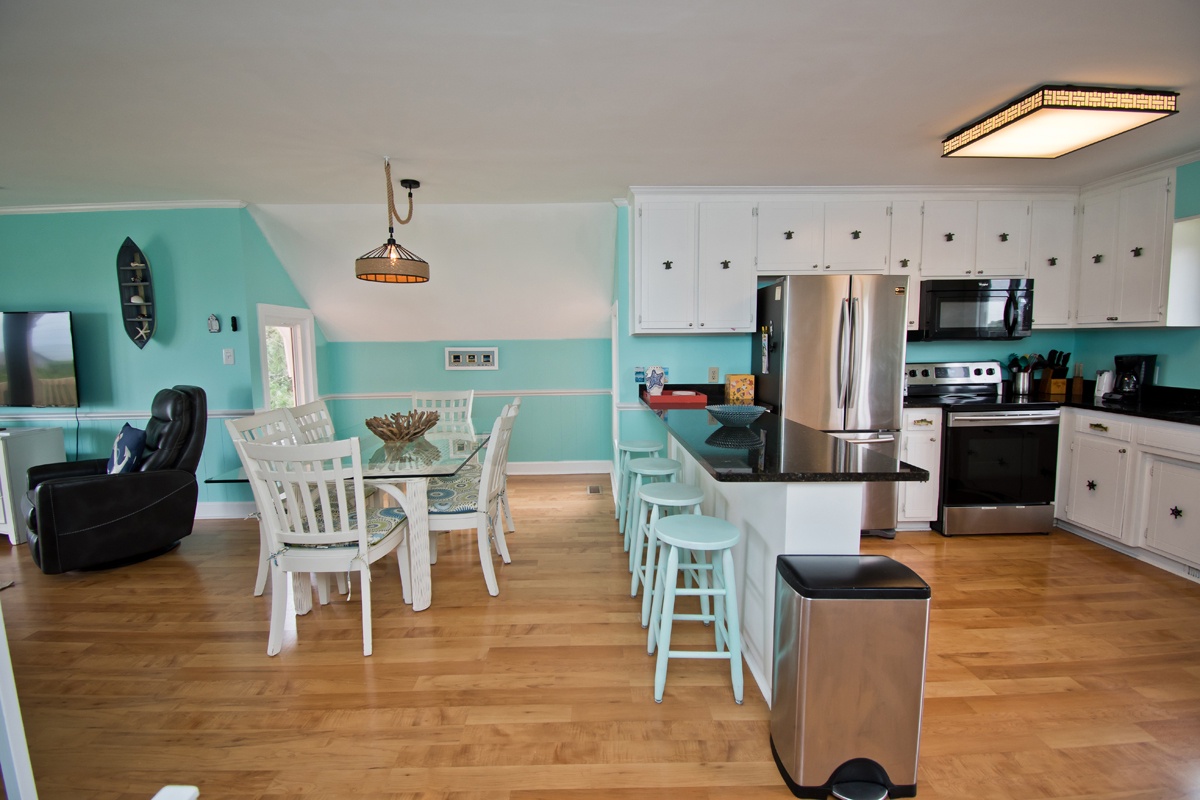 Dining / Kitchen