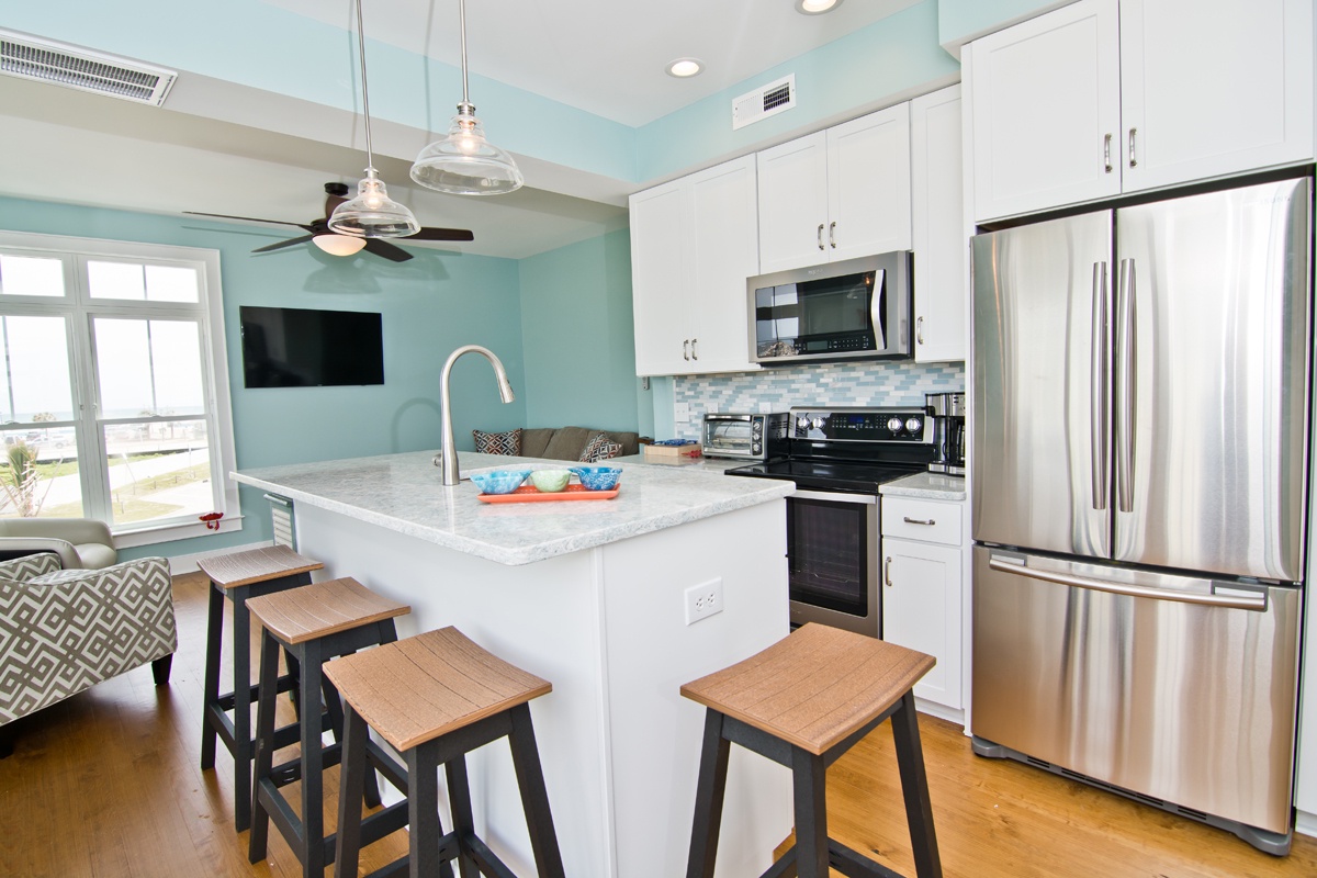 Kitchen has Bar Seating