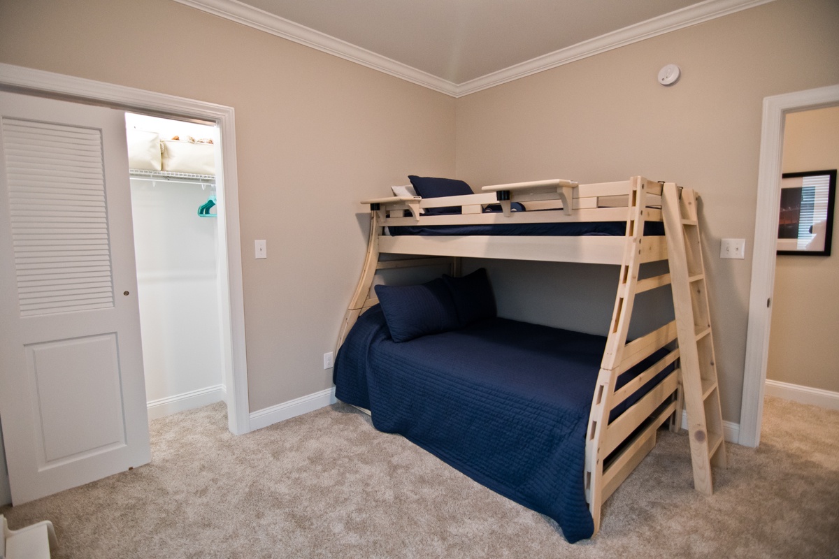 Level Two Bedroom with Double/Twin Bunk