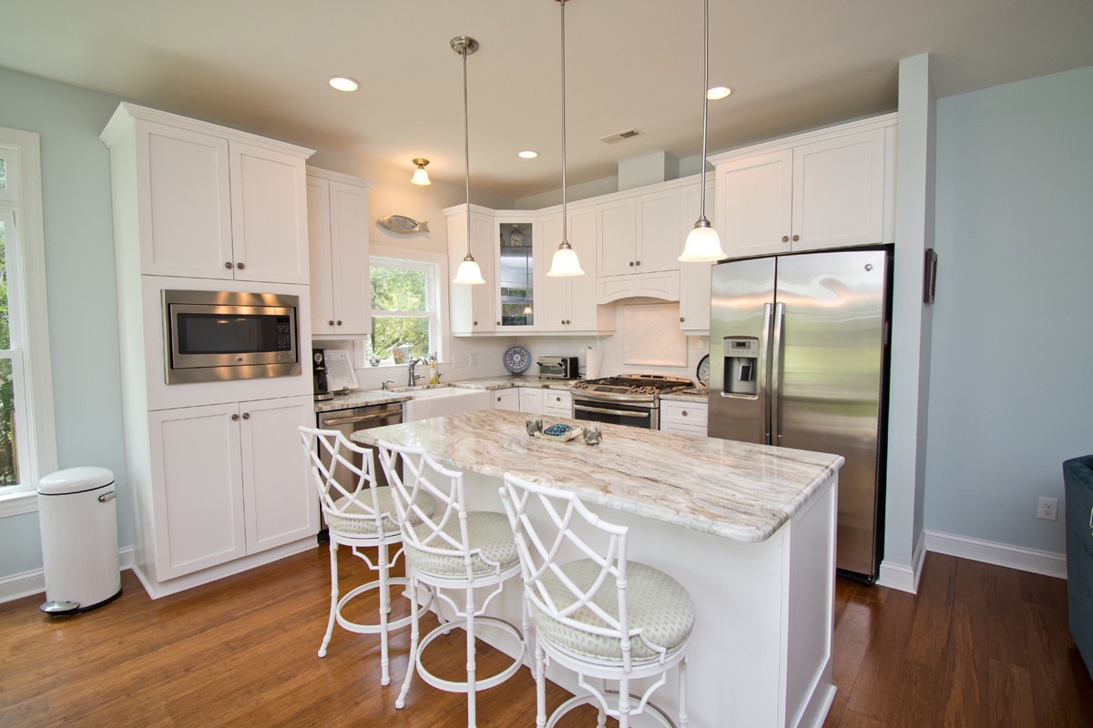 Kitchen has Bar Seating