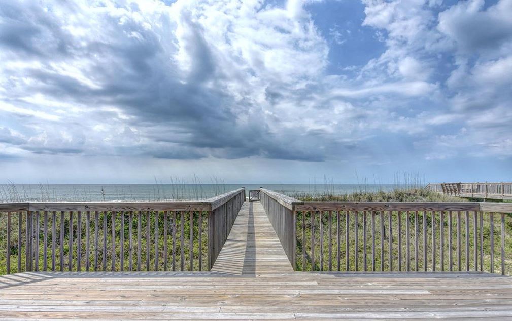 49 885 community beach walkway and clubhouse b