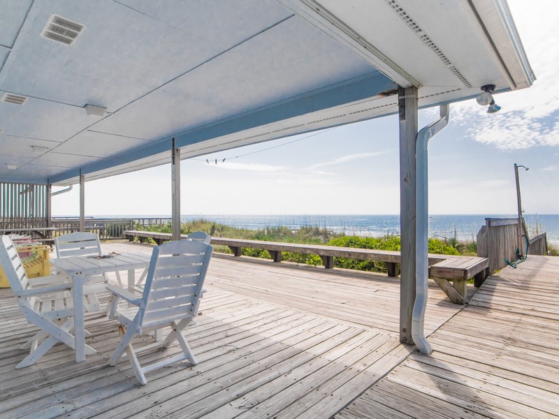 28 Q30 W35-large-2000px - ocean side deck