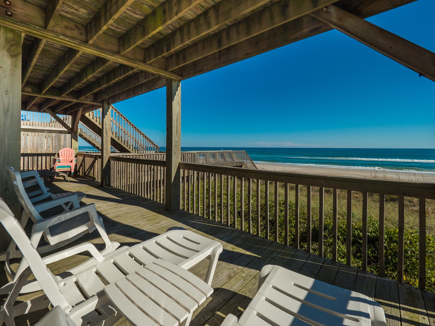 26 Q18-large-2000px - lower deck